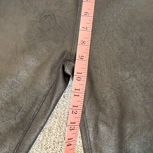 NWT Free People Vegan Stretch Leather SkinnyLeggings Womans Black SZ 2 - Picture 12 of 14